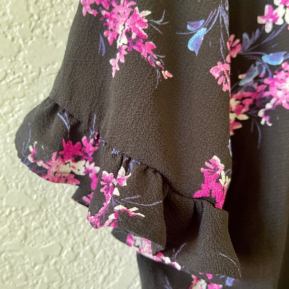 CeCe blouse - Picture 2 of 6